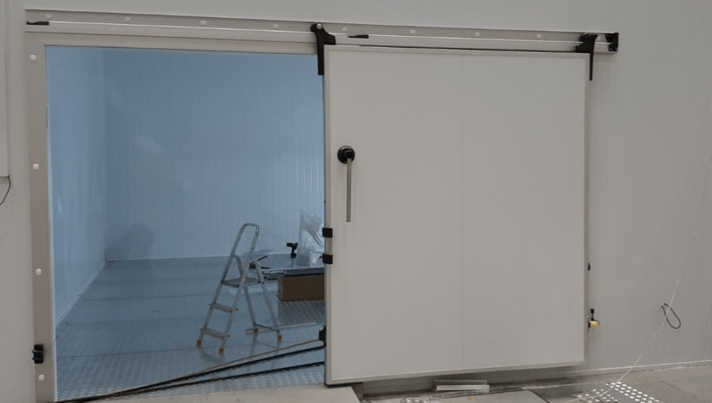 Сэндвич панели холодильная камера