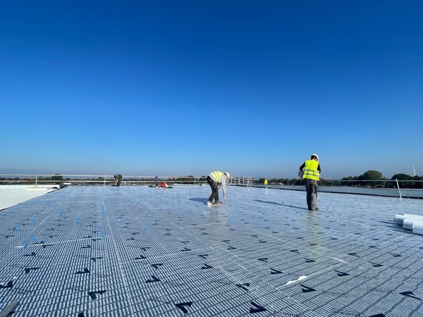 Плоская кровля из термПИР монтаж