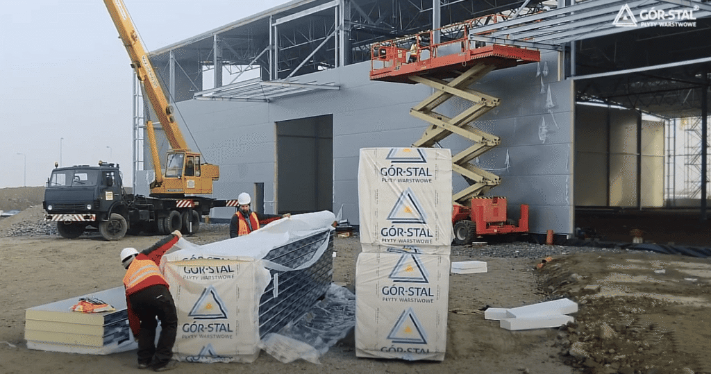 монтаж сендвіч панелей