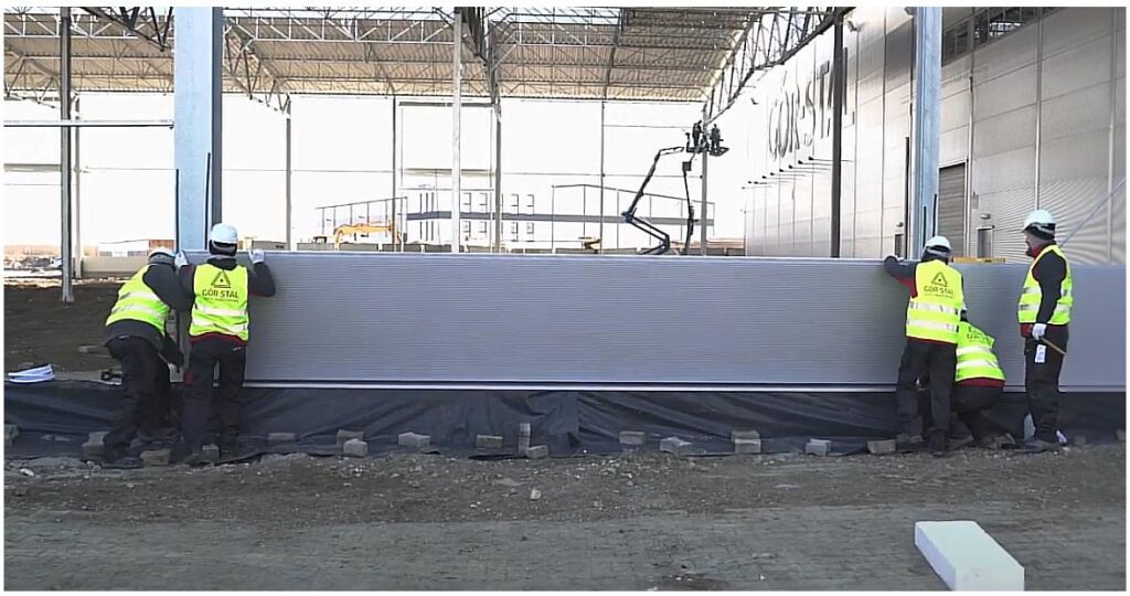 монтаж сендвіч панелей Горсталь