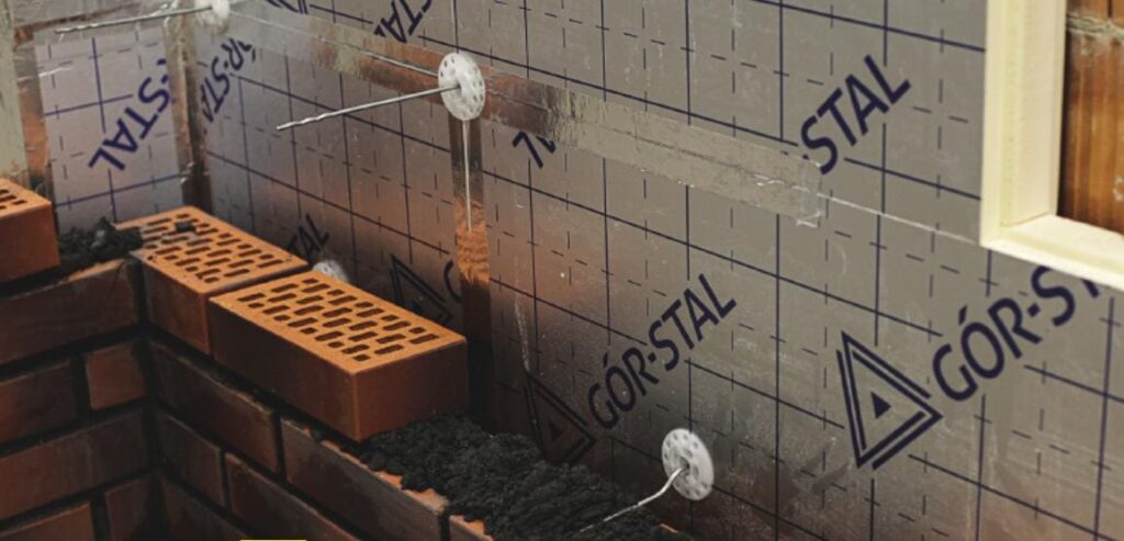 Етапи будівництва тришарових зовнішніх стін Етапи будівництва тришарових зовнішніх стін